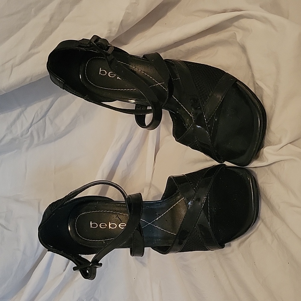 Women's shoes